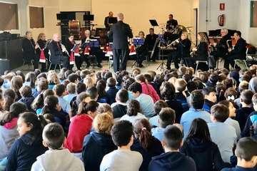 Sones navideños en el Colegio de Lomo Magullo (Foto TA)